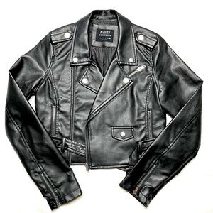 Ashley outwear womans cropped faux leather jacket
